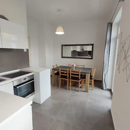 Orchidea In The Centre 公寓 *